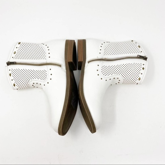 Frye Mel Tri Stud Western Boots White - Picture 3 of 10